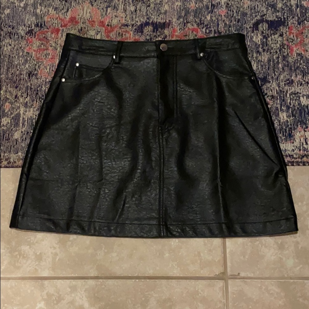 Leather skirt